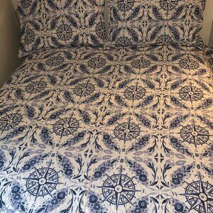 Reversible Blue / White Nautical Rose Queen Comforter / Quilt + 2 Standard Shams